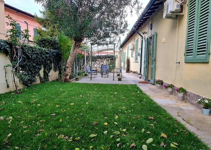 Rose Guest House